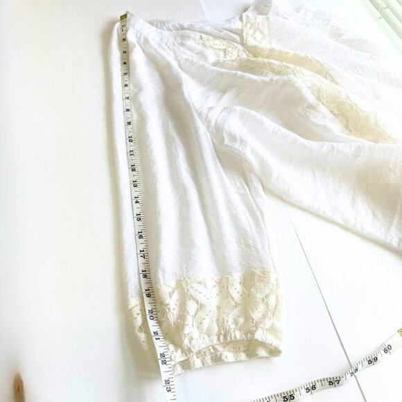 Women's White Split Neck White Gauzy Top / Blouse - Picture 12 of 13